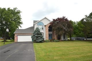122 Thorn Apple Lane, Greece, NY 14626