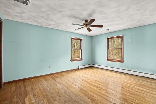 205 Paine Rd, North Attleboro, MA 02760