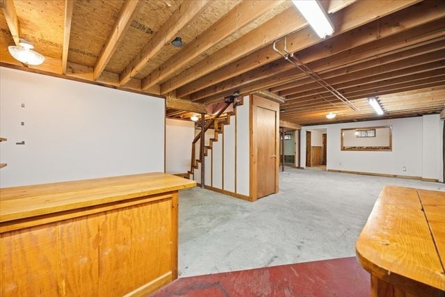 205 Paine Rd, North Attleboro, MA 02760