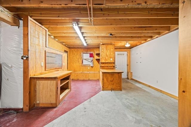 205 Paine Rd, North Attleboro, MA 02760