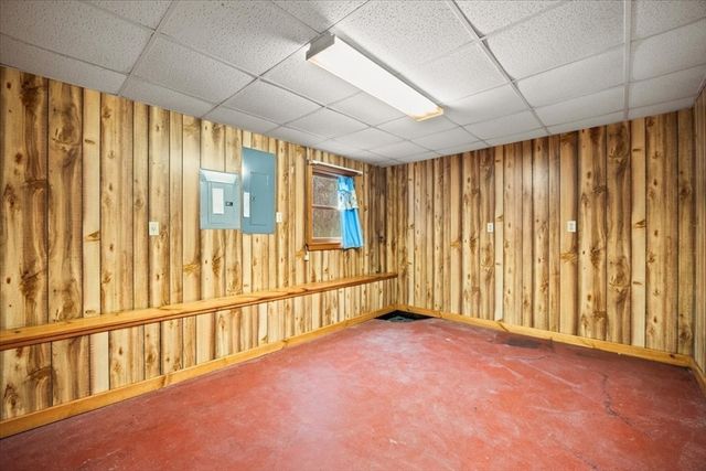 205 Paine Rd, North Attleboro, MA 02760