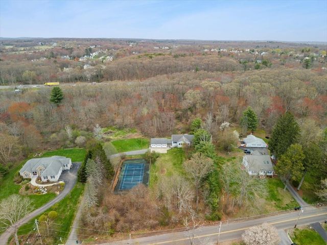 205 Paine Rd, North Attleboro, MA 02760