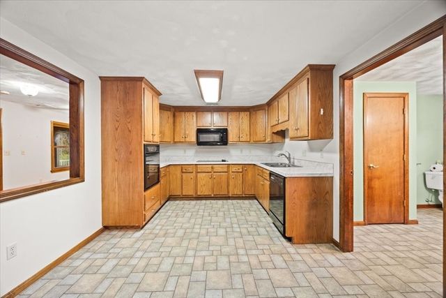 205 Paine Rd, North Attleboro, MA 02760