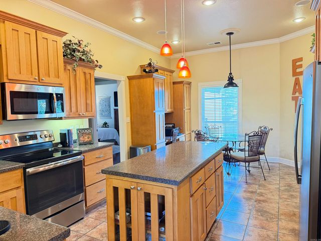3 Victor Drive, Paragould, AR 72450