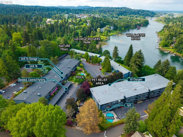 16250 PACIFIC Hwy 76, Lake Oswego, OR 97034