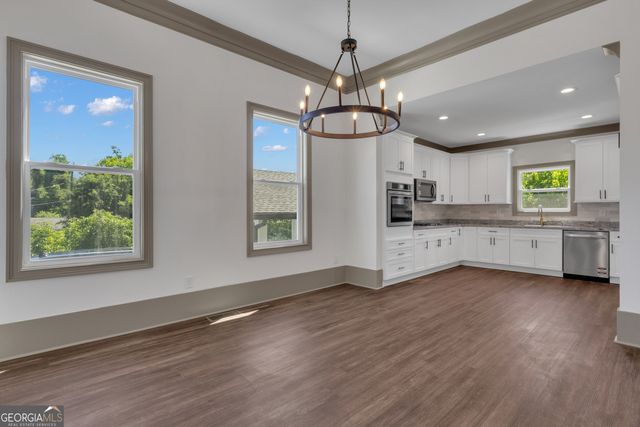31 Pinson Street, Newnan, GA 30263