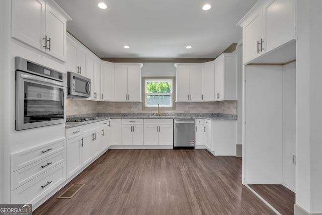 31 Pinson Street, Newnan, GA 30263