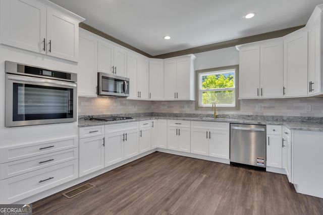 31 Pinson Street, Newnan, GA 30263