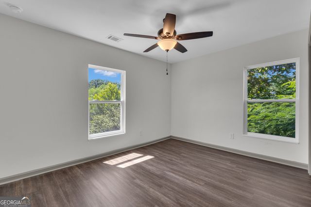 31 Pinson Street, Newnan, GA 30263
