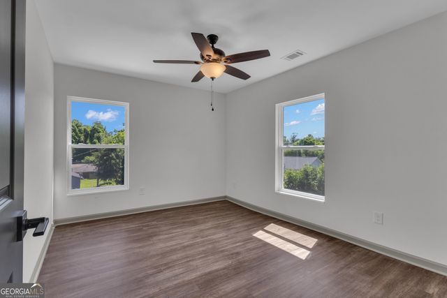 31 Pinson Street, Newnan, GA 30263