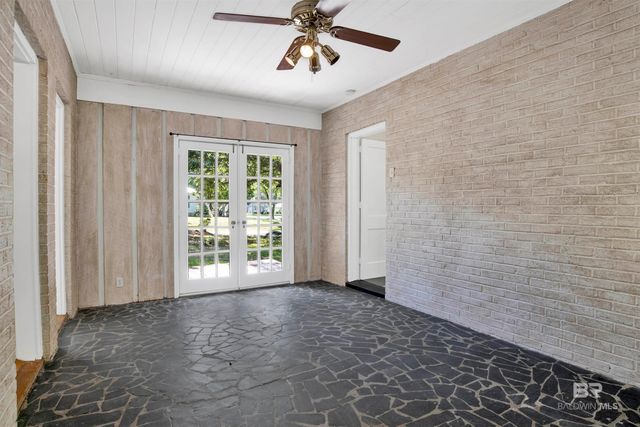 703 Belrose Avenue, Daphne, AL 36526