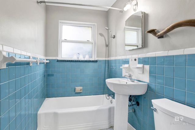 703 Belrose Avenue, Daphne, AL 36526