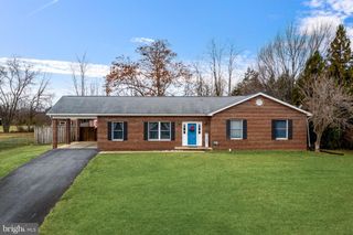 11 INDEPENDENCE DR, Luray, VA 22835