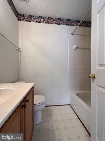 44106 TIPPECANOE TER, Ashburn, VA 20147