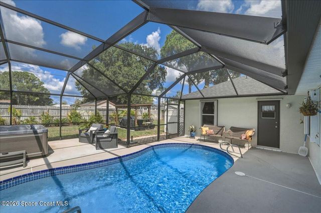 270 Avens Road NE, Palm Bay, FL 32907