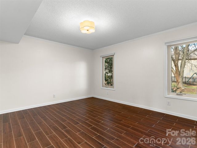 201 Racquet Club Road 15, Asheville, NC 28803