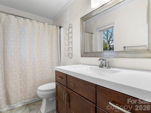 201 Racquet Club Road 15, Asheville, NC 28803