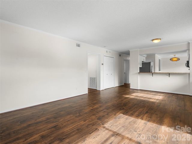 201 Racquet Club Road 15, Asheville, NC 28803