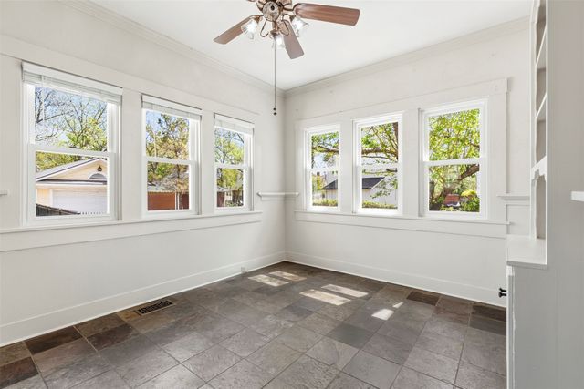 1017 N Woods Street, Sherman, TX 75092