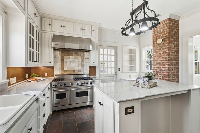 1017 N Woods Street, Sherman, TX 75092