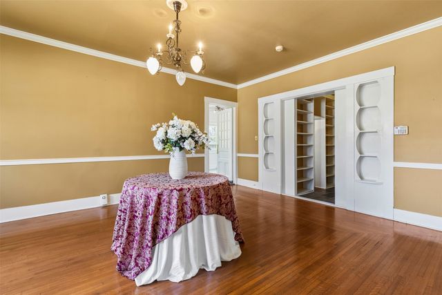 1017 N Woods Street, Sherman, TX 75092