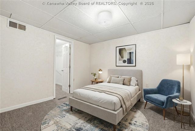 808 Dupont Avenue, Nitro, WV 25143
