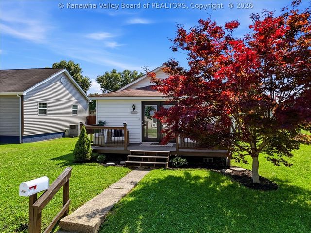 808 Dupont Avenue, Nitro, WV 25143