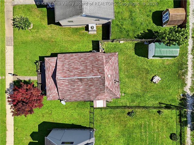 808 Dupont Avenue, Nitro, WV 25143