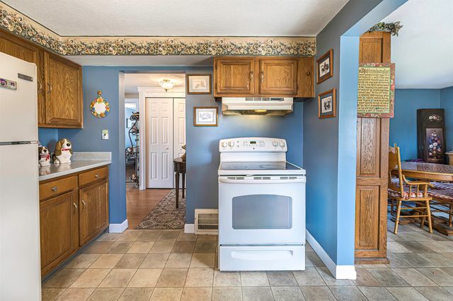 933 GRANT Avenue, Erie, PA 16505