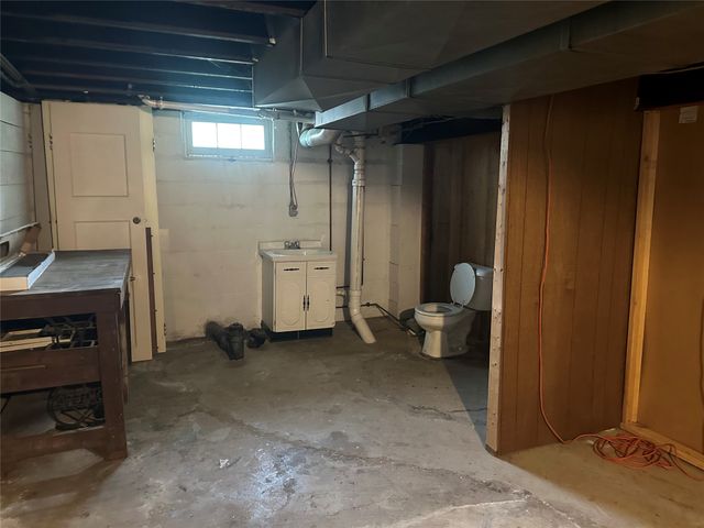 933 GRANT Avenue, Erie, PA 16505