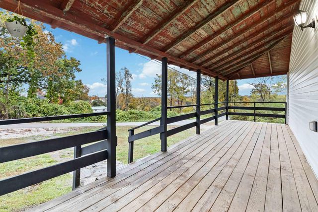 96 Kinne Street, Stearns, KY 42647