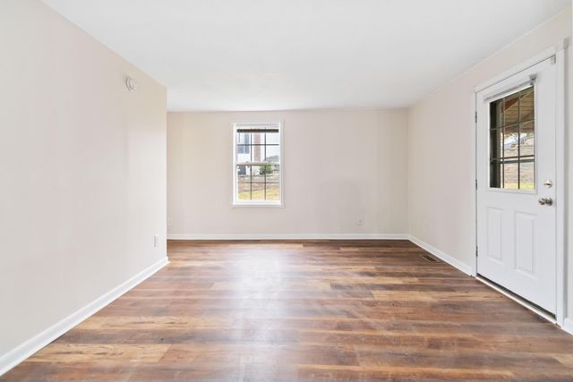 96 Kinne Street, Stearns, KY 42647