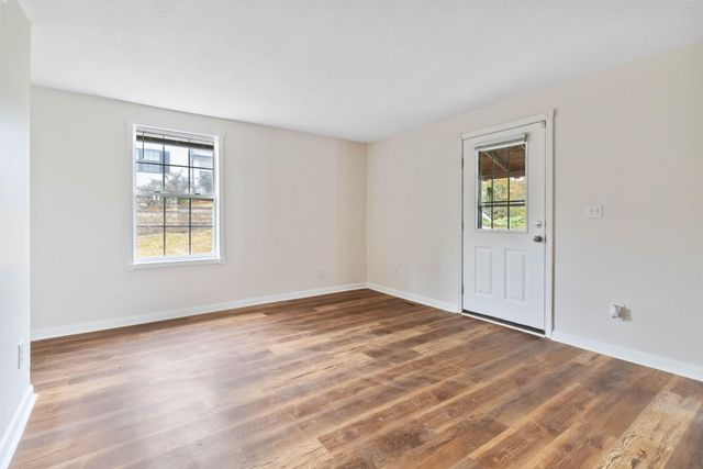 96 Kinne Street, Stearns, KY 42647