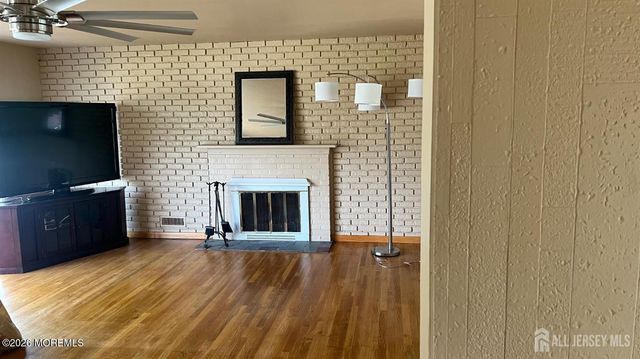 19 Reeds Road, Tinton Falls, NJ 07724