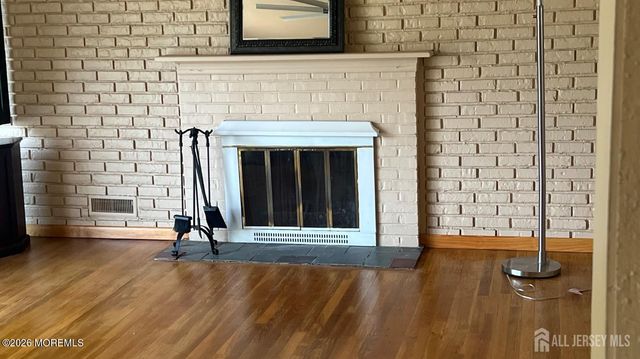 19 Reeds Road, Tinton Falls, NJ 07724