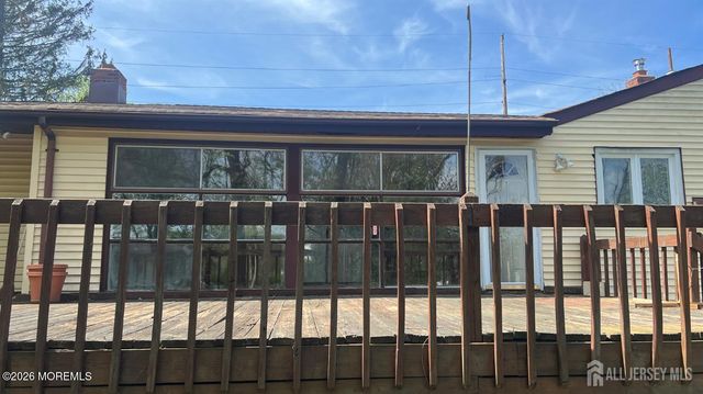 19 Reeds Road, Tinton Falls, NJ 07724