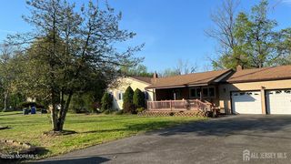 19 Reeds Road, Tinton Falls, NJ 07724