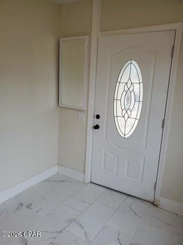 807 Maple Street, Chipley, FL 32428