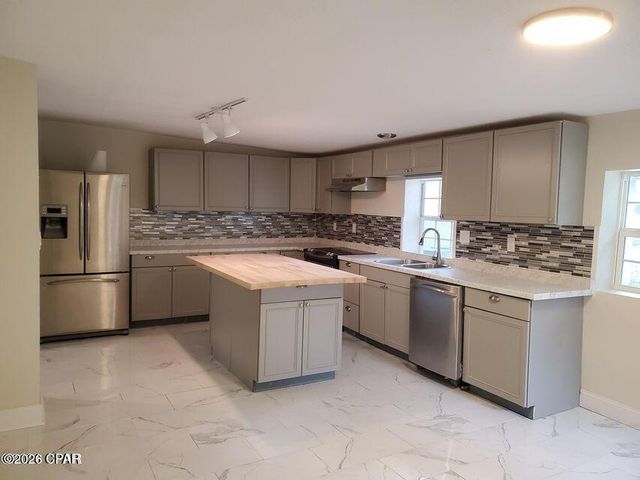 807 Maple Street, Chipley, FL 32428