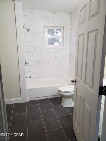 807 Maple Street, Chipley, FL 32428