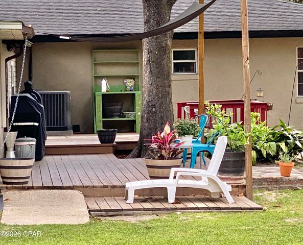 807 Maple Street, Chipley, FL 32428