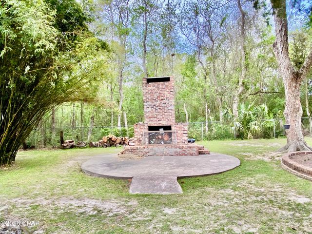 807 Maple Street, Chipley, FL 32428