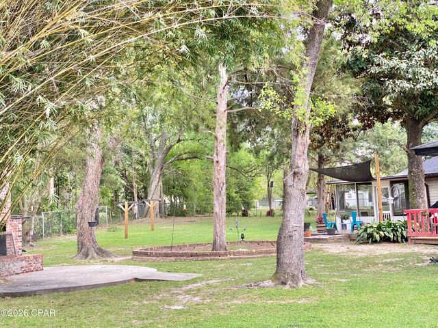 807 Maple Street, Chipley, FL 32428