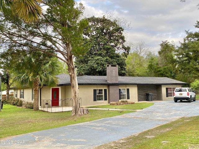 807 Maple Street, Chipley, FL 32428