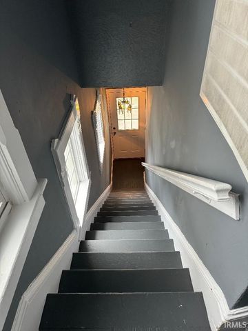 504 HART Street, Vincennes, IN 47591