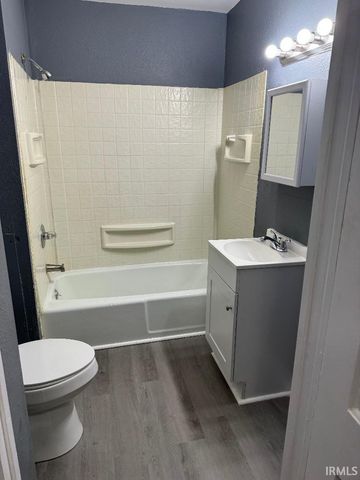 504 HART Street, Vincennes, IN 47591