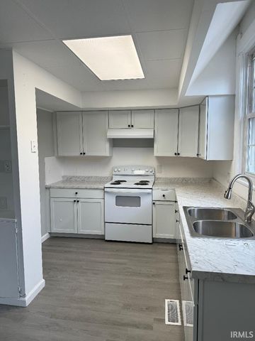 504 HART Street, Vincennes, IN 47591