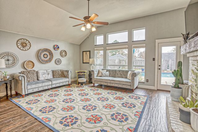 6836 Dogwood Lane, North Richland Hills, TX 76182