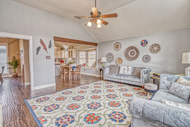 6836 Dogwood Lane, North Richland Hills, TX 76182