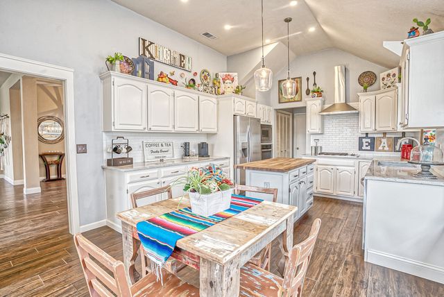 6836 Dogwood Lane, North Richland Hills, TX 76182